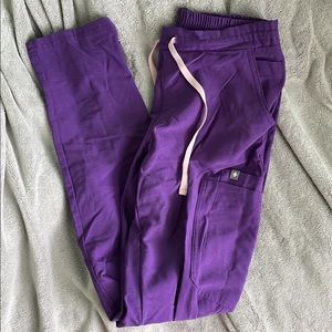 FIGS Yola Scrub Pants in Ultra Violet